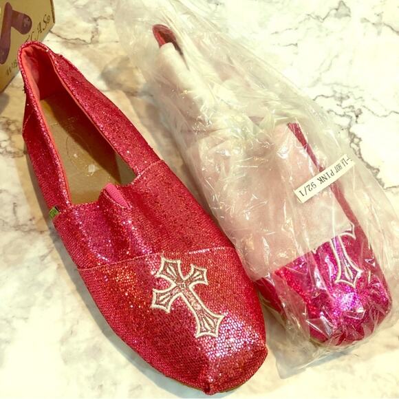 WB Atlas Shoes - New in Box, WB Atlas Tom Style Shoes. Bright Pink. Glitzy with a cross.